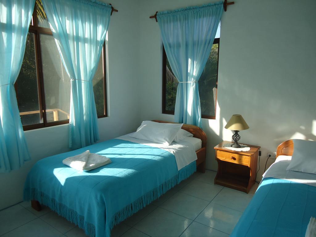Lodge Cartago Bay